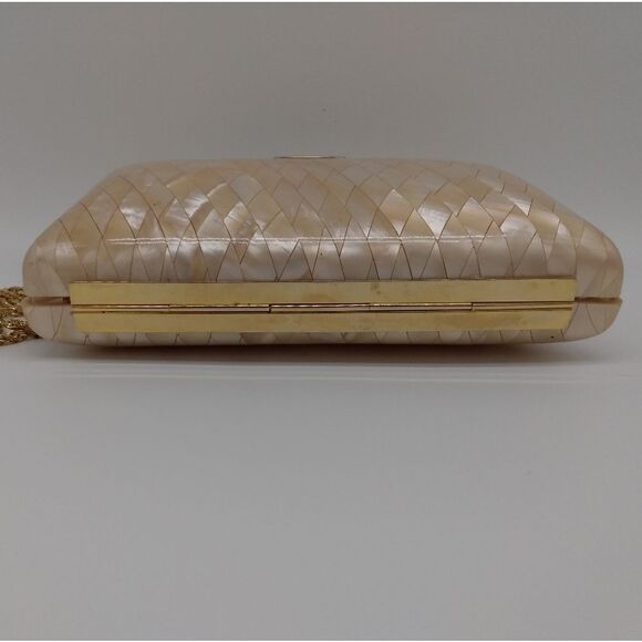 VINTAGE LISETTE Rare 1950s Blush Mother of Pearl & Lucite Clutch Gold Hardware - Picture 10 of 16
